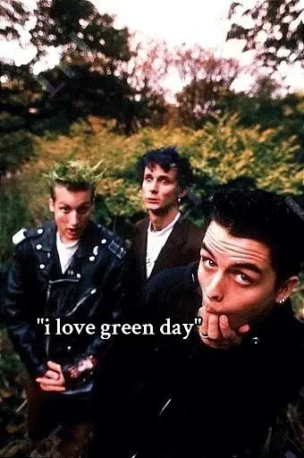 Brutal love and good riddance 🔛🔝🔥💥🎸💯💚🖤 [Tags] #fypシ゚ #fyyyypppppppppppppp #fyp #foryou #90s #2000s #greenday #billiejoearmstrong #mikedirnt #trecool #greendayrockband #godsfavoriteband #popunk #punkrock #rocknroll 