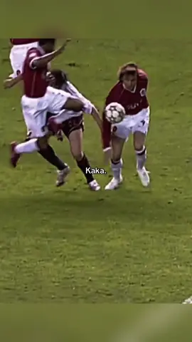 Iconic #kaka #skills #football #viral #fyp #pourtoi #prime 
