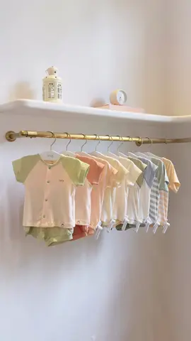 Nắng nóng chẳng thể ngăn cản bé yêu tham gia những hoạt động hè vui nhộn. Bộ cộc tay với chất liệu Nu Doux mềm mát, bền nhẹ giúp bé luôn được thoải mái, mẹ đừng bỏ lỡ nha! #nous #nousvietnam #yeuconkhoahoc