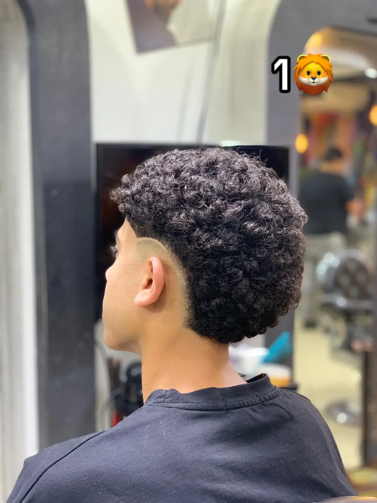 #CapCut #foryoupage #WheneverWherever #طيخاالحلاق🥷💈 #eltekhatxx #explore #fyp #viral #f #حلوان_بلدنا #fypシ゚viral #ترند #stitch #foryou #الريتش_في_زمه_الله💔😣 #fy #fypシ #hiarstyle #e 