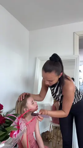 Sie hat sich so gefreut 🥰 ig:annamiltina #fy #fyp #mom #momlife #life #Love 