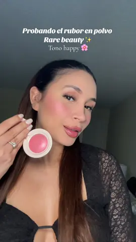 Ame el color, me parece un dos en uno rubor con ilumniador  😍 , ya veo porque es el favorito de mi hermana #rarebeauty #rarebeautyblush 