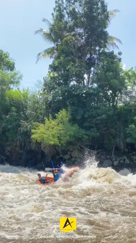 keramaian keseruan keasikan rafting Sungai Ciwulan Kota Tasikmalaya #liburantasikmalaya #wisatatasikmalaya #wisata #tasik #tasikmalaya #arungjeram #arjunaadventure #piknik #pesonaindonesia 