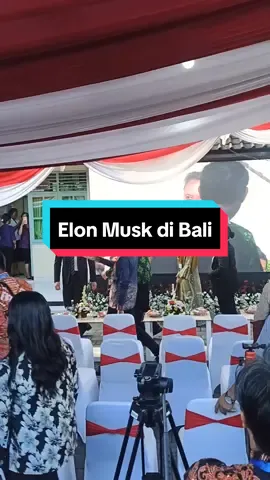 Elon Musk datang langsung Uji coba Starlink di Pustu Sumerta Kelod, Denpasar, Bali, minggu (19/5)  #elonmusk #starlink #elonmuskdibali #denpasarbali 