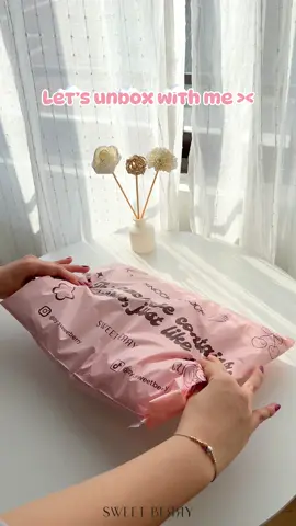 ✨ASMR UNBOXING SWEET BERRY COLLECTION✨ #asmr#unboxing #unboxingvideo #clothes #baju #koreanstyle #asmrsounds #asmrvideo #coquette 