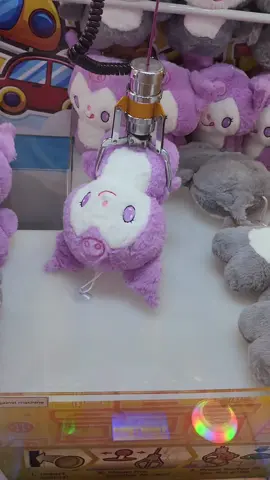Kuromi! #clawmachine #arcade #tomsworld #tiktokph #cute #foryoupage #fyp #kuromi #sanrio #mymelody #hellokitty #clawmachinewin 