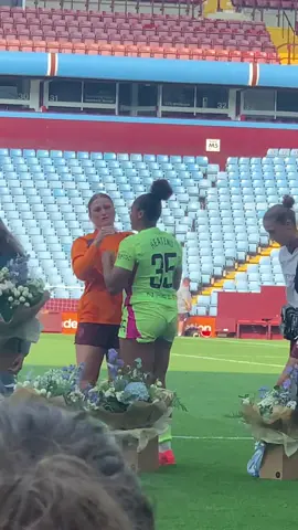 Khiara and Ruby 😭 #mcwfc #khiarakeating #rubymace @khiara.k98 @ruby..mace #WomensFootball #woso 