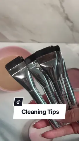 Cleaning tips!! #TiktokMadeMeBuyIt #makeupbrush 