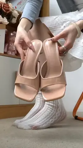 #รองเท้าส้นสูง #รองเท้าส้นสูงใส่สบาย #รองเท้าแฟชั่น #รองเท้าผู้หญิง #TikTokFashion @we love shoes 