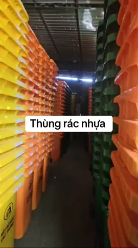 Thùng rác nhựa công cộng 