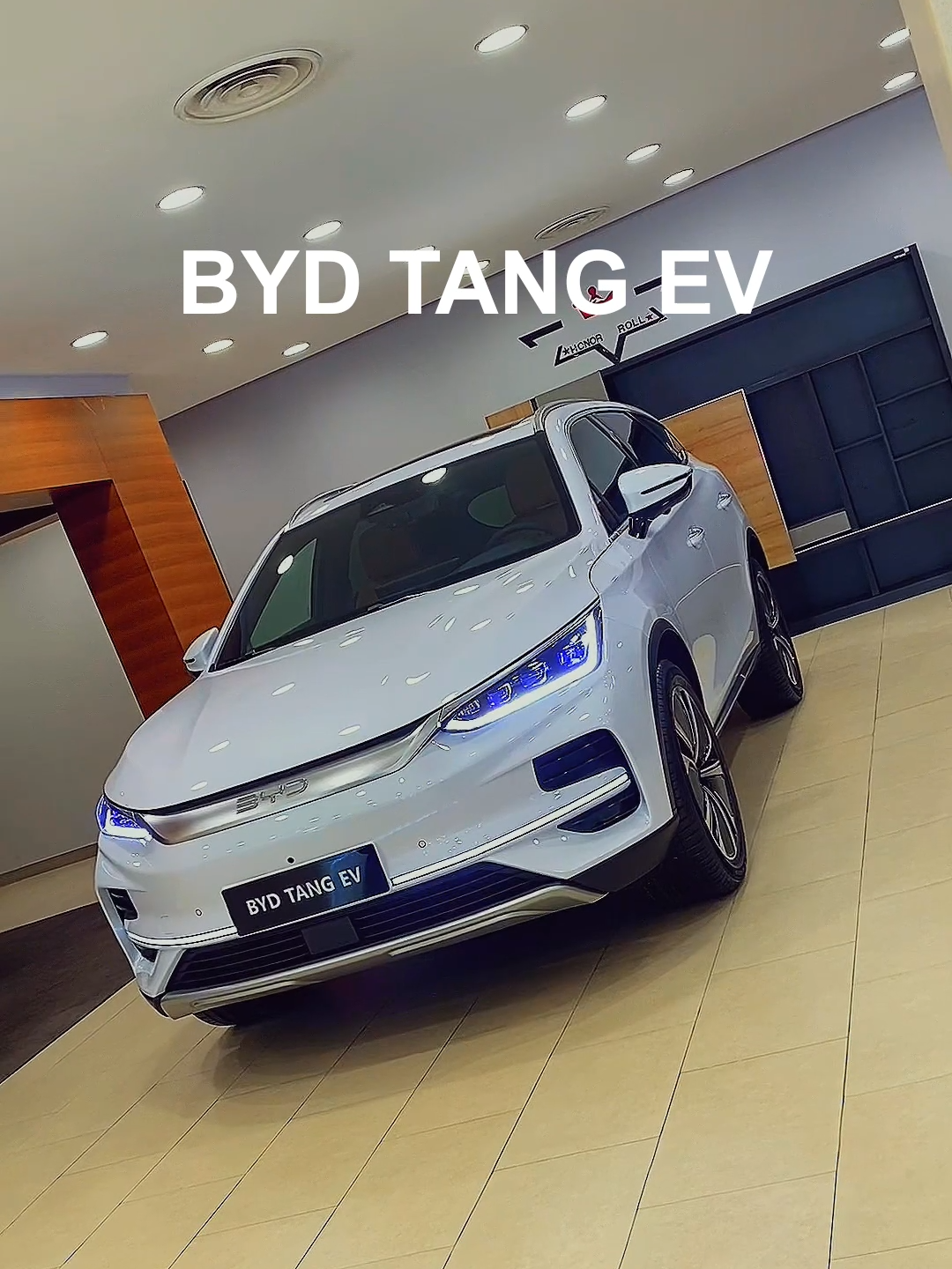 BYD Tang EV គឺជារថយន្តប្រភេទ SUV ស៊េរីថ្មីរបស់ BYD