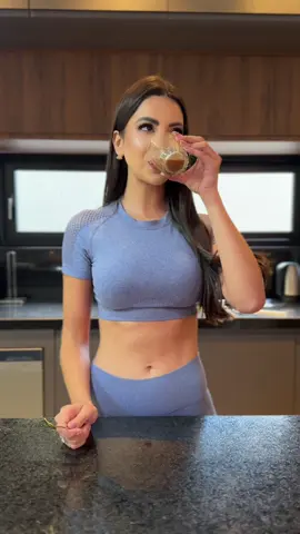Apresentamos: O seu novo queridinho! 😍 Chegou mais um sabor da proteína mais amada do Brasil: 100% Whey sabor Doce de Leite.  Com um alto valor nutricional, baixo carbo e aquele sabor inconfundível que faz tudo dar certo! 🤎 Cada dose tem 20g de proteína e muita cremosidade! Vai te deixar desejando mais a cada gole!  Corre para o site garantir o seu.    #ForTheWin #NovoSabor #WheyProtein 