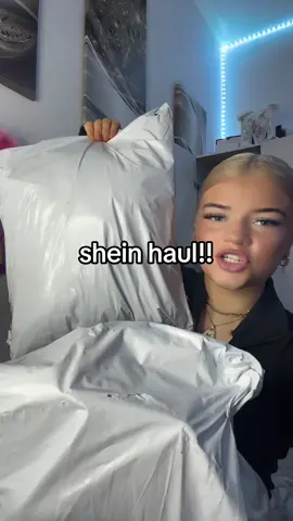 shein haul!! #shein #haul #fyp #sheinhaul #viral #fypシ #foru #getmefamous #foryou #foryoupage #fypシ゚viral #viralvideo #goviralgo #getmeviral 
