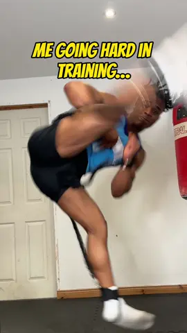 This is devastating 😣 #boxing #martialarts #boxingtraining #boxingskills #boxingfightnight #martialartstraining #martialartsfail 