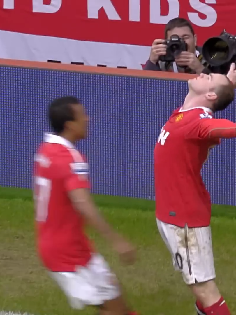 Wayne Rooney's brilliant bicycle kick goal in the Manchester derby