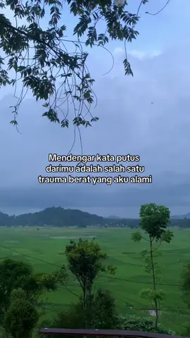 Setrauma itu dengan kata itu 🥺#vibesstory🥀 #fyphariini #story 