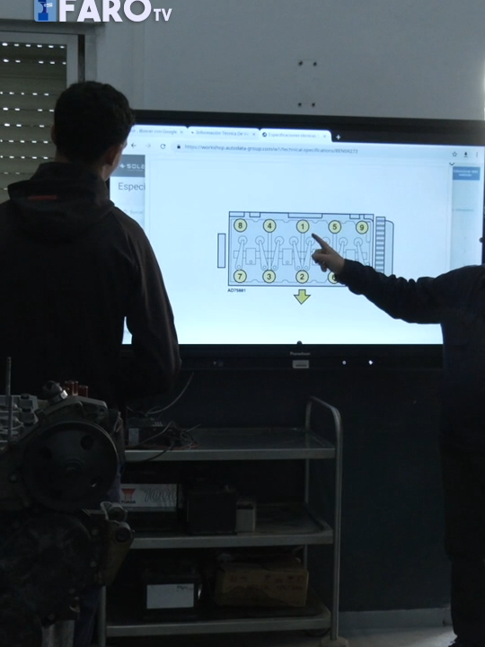 El ‘Almina’ muestra sus ciclos formativos a los futuros estudiantes #Ceuta #Almina #FormaciónProfesional