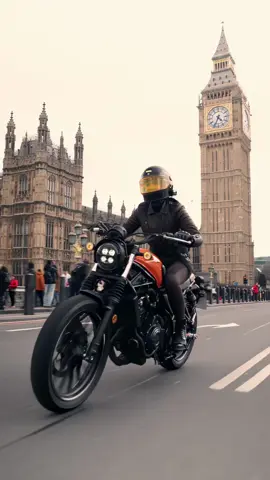 Perfect for both… 🌆🌳 #HondaTok #motorcycle #fyp #bikelifemotorbike @Honda Motorcycles 