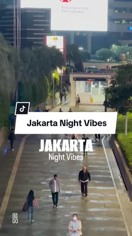 Vibes Jakarta di malam hari 📍Jl. Sudirman, Jakarta #jakarta #night #vibes #citylights #aesthetic 