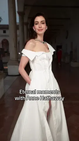 Strike a pose: @Cole Walliser captures a moment of magic with @Anne Hathaway #BvlgariHighJewelry#EternallyReborn #BvlgariAeterna #Robotarm