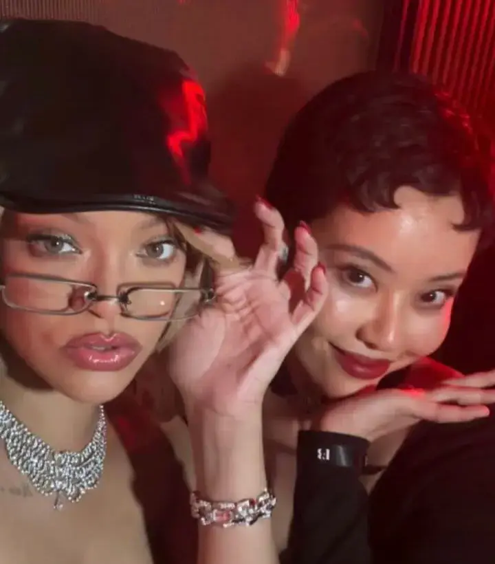 @badgalriri #rza pour l'événement de fenty beauty à Shanghai #