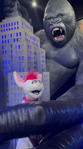 Petunia is gullible @MadameTussaudsUSA 