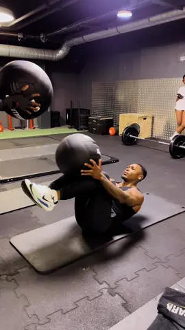 Si tu veux que ça change, il va falloir changer tes habitudes  #sport #musculation #abdo #abdominales #pour #pourtoiiiiiiiiiiiiiiiii #pourtoi #Fitness 
