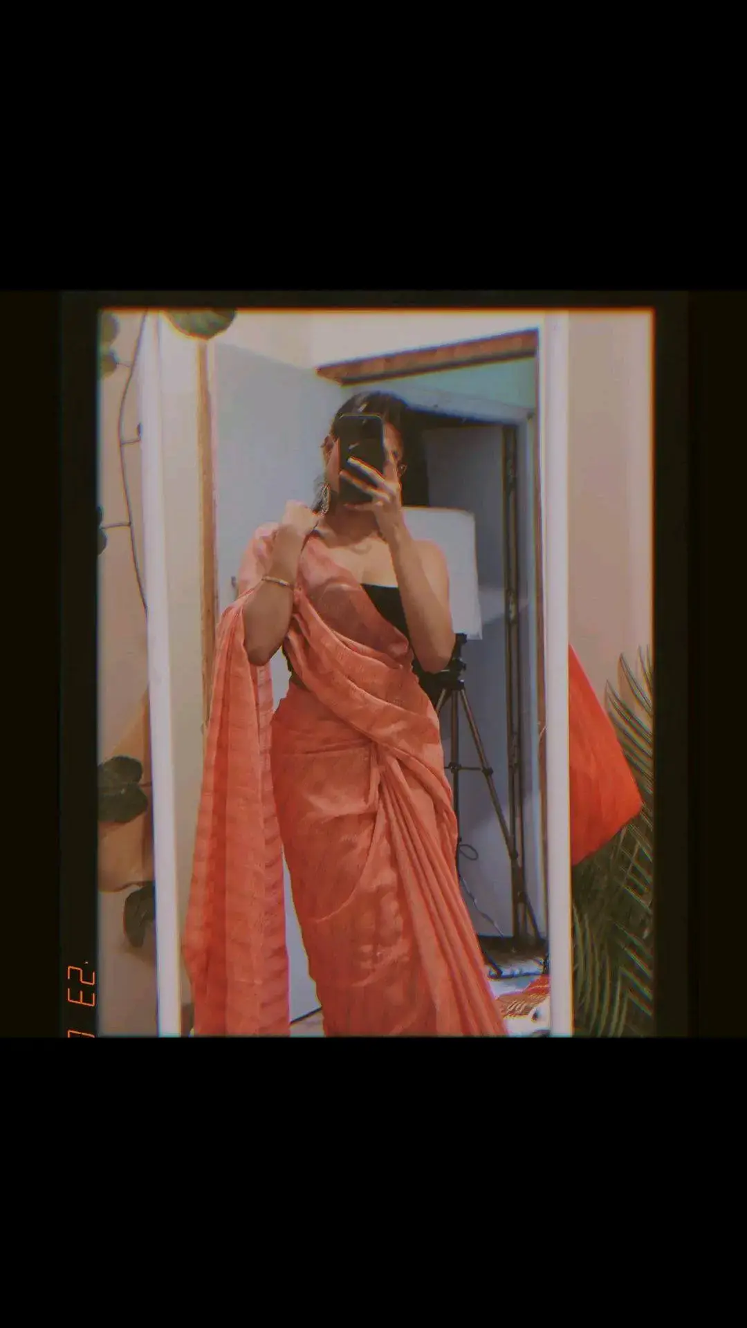 #HITMEHARDANDSOFT  Doin it my way 🌹 . #explore #photo #saree #pictureoftheday