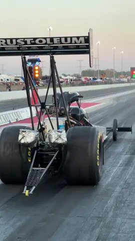 TJ Zizzo made sure he put on a show for the hometown crowd at the #Route66Nats! #dragracing #topfuel 
