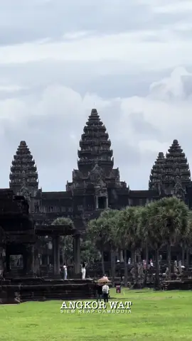 Angkor Wat, the largest religious monument in the world, stands majestically against the backdrop of the Cambodian sky. This stunning 12th-century temple complex was originally constructed as a Hindu temple dedicated to the god Vishnu, before later being transformed into a Buddhist temple. With its iconic towers, intricate carvings, and vast scale.#fyp #foryou #fypシ #foryoupage #siemreapcambodia🇰🇭 #angkor_wat_of_cambodia_🇰🇭♥ 