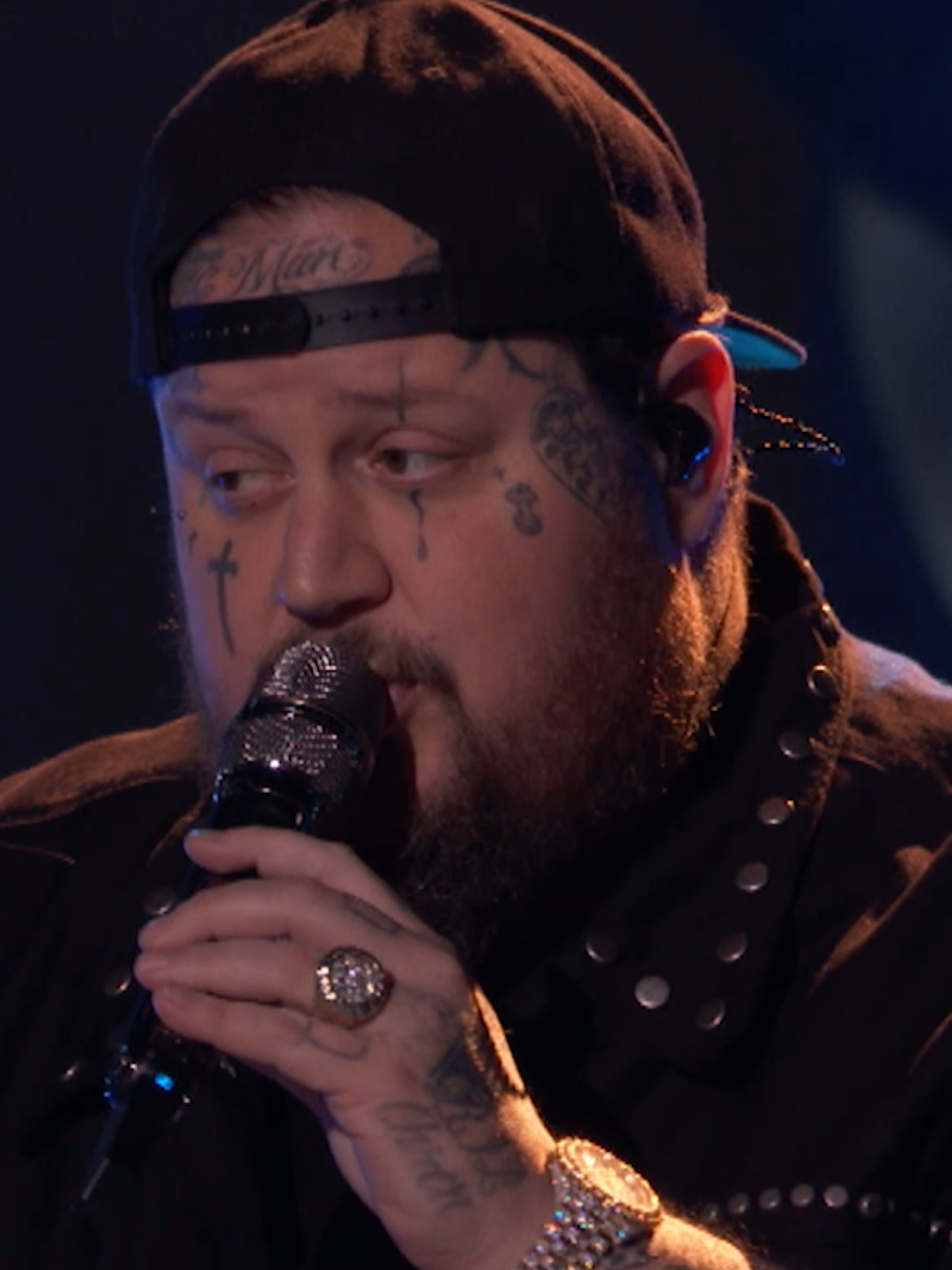 @officialjellyroll's brilliant live performance of #IAmNotOK on #TheVoice #finale runs DEEP! 👏