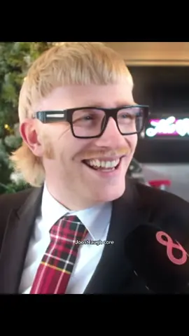Svarar @sonja the best laugh ive ever heard  #joostklein #foryou #fyp #foryoupage #fypシ゚viral #funny #eurovision #eurovisionsongcontest #justiceforjoost #netherlands #tiktok #laugh #laughing #joost #europapa 