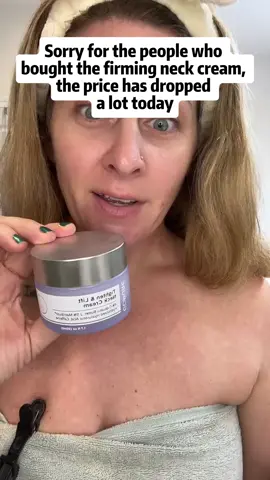 Defy Aging: Secret Tips to Maintain Youthful Hands & Neck! #wrinkletreatment #skincareover40 #neckcream #tightening 