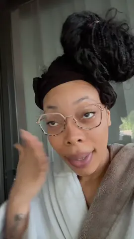 Just when you think you've got this parenting thing down...your kids will show out 🤭🤭🤭 #greenscreenvideo #MomsofTikTok #millenialmoms #relatablemom #momlife #momtok #momhumor #momcomedy