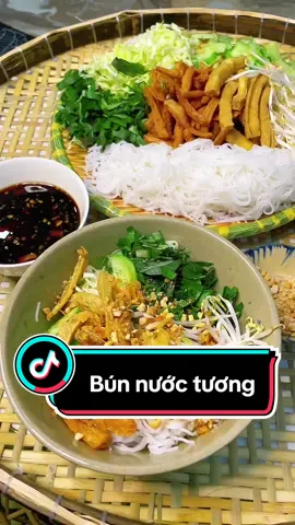 Bún nước tương, mời cả nhà ăn chay cùng em ngen!#nauancungtiktok #nauankhongkho #xuhuong #trending #buacomdongian #monanchaydongian #bunnuoctuongtauhu #baoyennaucom 