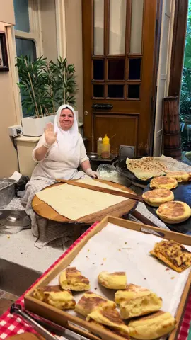 Traditional turkish breakfast 🇹🇷 #istanbul #kadiköy @Ethemefendi Kahvaltı 