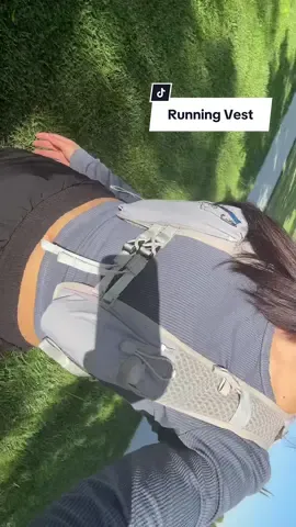 Running Vest #tiktokshop #runningvest #runningforbeginners #runnergirl #weightgainjourney #RunningManOnTikTok #runninggirlera 