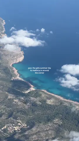 who's travelling to Mallorca this summer?🌴 #mallorca #mallorcatrip #girlstrip #mallorcaspain #mallorcatravel #mallorcatips #summervacation #mallorcasummer