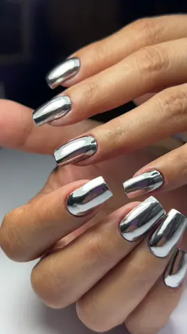 Otro Paso Paso exitoso 🤡 #ponteuñas #nails💅 #uñas #manicurista #soymanicurista #nailstutorial #salondeuñas #nailsart #clientas #setdeuñas #nails #efectoespejo #efectocromado  Cómo hacer el efecto espejo en las uñas . 