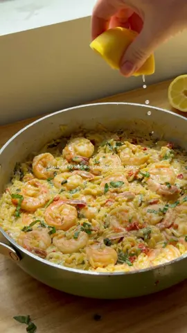 Add this to your meal plan: Tuscan Shrimp Orzo with spinach and sun dried tomatoes 🍤🥬🍅 The perfect summertime dinner recipe!!  What you’ll need — 1 lb shrimp 1 tsp parsley 1 tsp thyme ½ tsp garlic powder ½ tsp red pepper flakes salt and pepper  3 tbsp butter 3 cloves garlic 1 cup orzo ½ cup white wine 1 ½ cups chicken broth 1 cup heavy cream 3 tsp dijon mustard ½ cup parmesan cheese 1 cup spinach ½ cup sun-dried tomatoes #summerrecipes #summerdinner #shrimprecipes #shrimp #orzo 