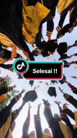 Andai saja dulu waktu kuliah begini🤣 kalah sama anak sd zaman now😂😂😂 #sd#sekolahsd#guru#gurusd#fyp #fypシ゚viral #fypage #lempartoga #lempartopiwisuda 