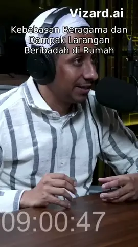 Kebebasan Beragama dan Dampak Larangan Beribadah dKebebasan Beragama: Hak atau Kewajiban? #Alquran #Diskusi Video ini membahas tentang kebebasan beragama di Indonesia, khususnya bagi anak muda. Meskipun undang-undang negara dan hukum Islam menjamin kebebasan memilih dan menjalankan agama, banyak anak muda hanya sebatas memilih agama tanpa menjalankannya atau bahkan mendakwahkan agamanya. Al-Qur'an juga menekankan pentingnya menjaga diri sendiri ketika berdakwah, bukan melarang orang lain untuk berdakwah. Pesan utama dari video ini adalah pentingnya memahami dan menjalankan agama dengan benar sesuai dengan ajaran yang ada. #KebebasanBeragama #HakMemilihAgama #DakwahIslam #Alquran #SuratulMaidayat #KonstitusiIslam #Beribadah #BebasBeragama #KebebasanBerkeyakinan #vizard