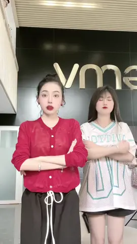 Nhìn giống mẹ @Phương Thảo quá🤡🤡