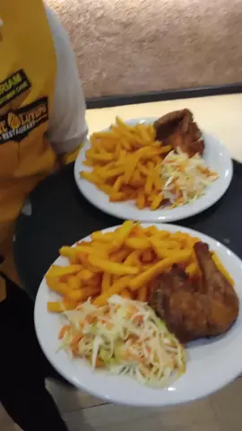 Deep Fried chicken 🍗 with chips. #Bestfood#Bestrestaurant#goviraltiktok #trending #Delicious #Foodie #Bestfood #Bestplace #goviral #foodielover 