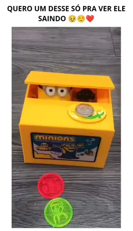 Guarde suas economias com os Minions! O cofrinho eletrônico mais fofo e divertido para te ajudar a alcançar suas metas de economia. Marque aquele amigo que adora uma novidade! #Minions #Novidade #PresenteCriativo