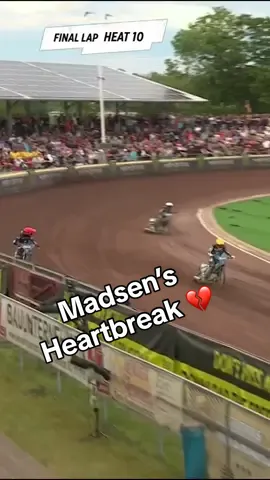 What happened to Leon Madsen?! 😢 Cruising comfortably out in front until he packs up at the very last moment... 😫 #FIMSpeedwayGP | #GermanSGP #SpeedwayGP #Speedway #Motorsport #Motorcycle #Racing