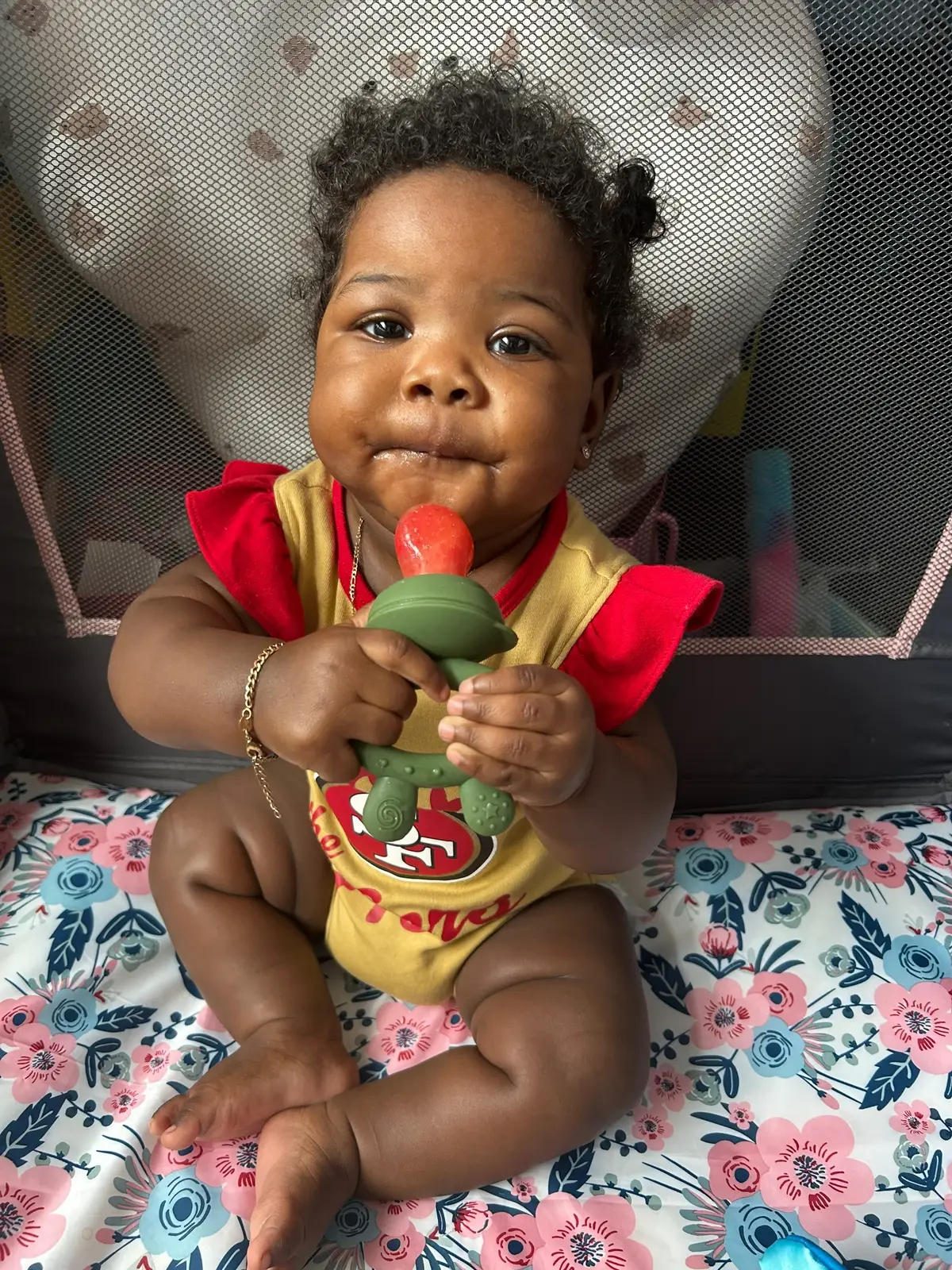 literally take pictures of everthing …🥹 #babiesoftiktok #babytok #MomsofTikTok #foryoupage #foryou #trending #firsttimemom #5monthsold #milestones #babyfood