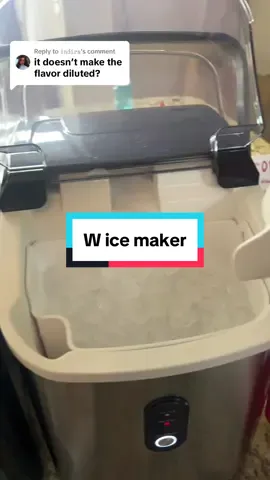 Replying to @𝚒𝚗𝚍𝚒𝚛𝚊 i freakin love it! Best friend this summer lol  #ice #frozen #icemaker #ecozyicemaker  #icemachine #chewyice #goodice 
