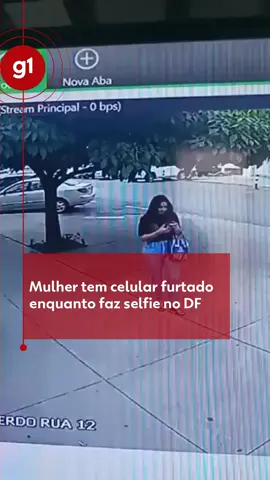 🤳MOMENTO ERRADO - Uma mulher que caminhava na calçada em Águas Claras, no DF, decidiu parar para tirar uma selfie com o celular, mas o resultado não foi o esperado: enquanto ela se posicionava, um homem passou de bicicleta e levou o aparelho. O caso aconteceu na quarta-feira, mas na manhã desta quinta o suspeito foi preso pela Polícia Militar. No entanto, segundo ele, o aparelho telefônico já havia sido vendido. Leia mais em #g1.  #furto #flagra #roubo #selfie #celular #DF #tiktoknoticias