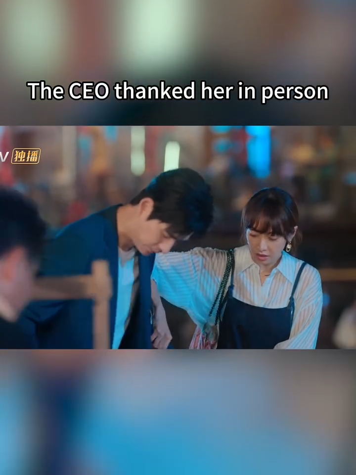 The CEO thanked her in person #RebloomingBlue #SongQian #VictoriaSong #ZhouYumin #VicZhou #MangotvSweetdrama #cdrama #chinesedrama #빅토리아 Mobile users download MangoTV App 👉 https://bit.ly/MGTVIntl